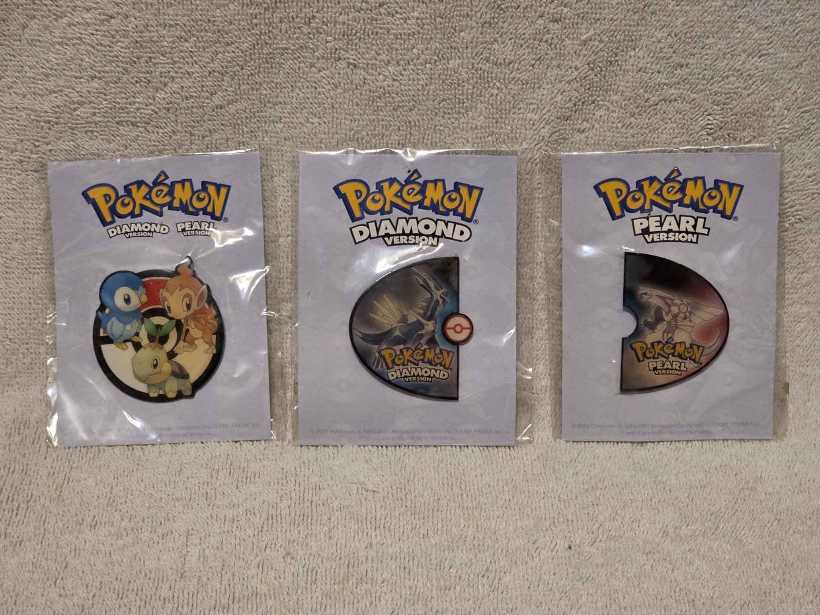 Pokemon Diamond & Pearl Version Nintendo DS Preorder Pin Set 2007 