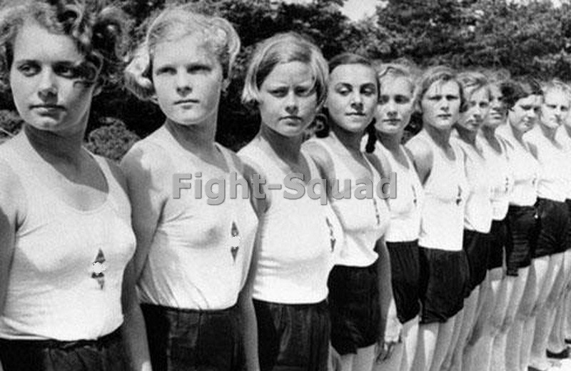 WW2 Photo BDM Picture German Young Women Female 1940 Archive Image Print 3024