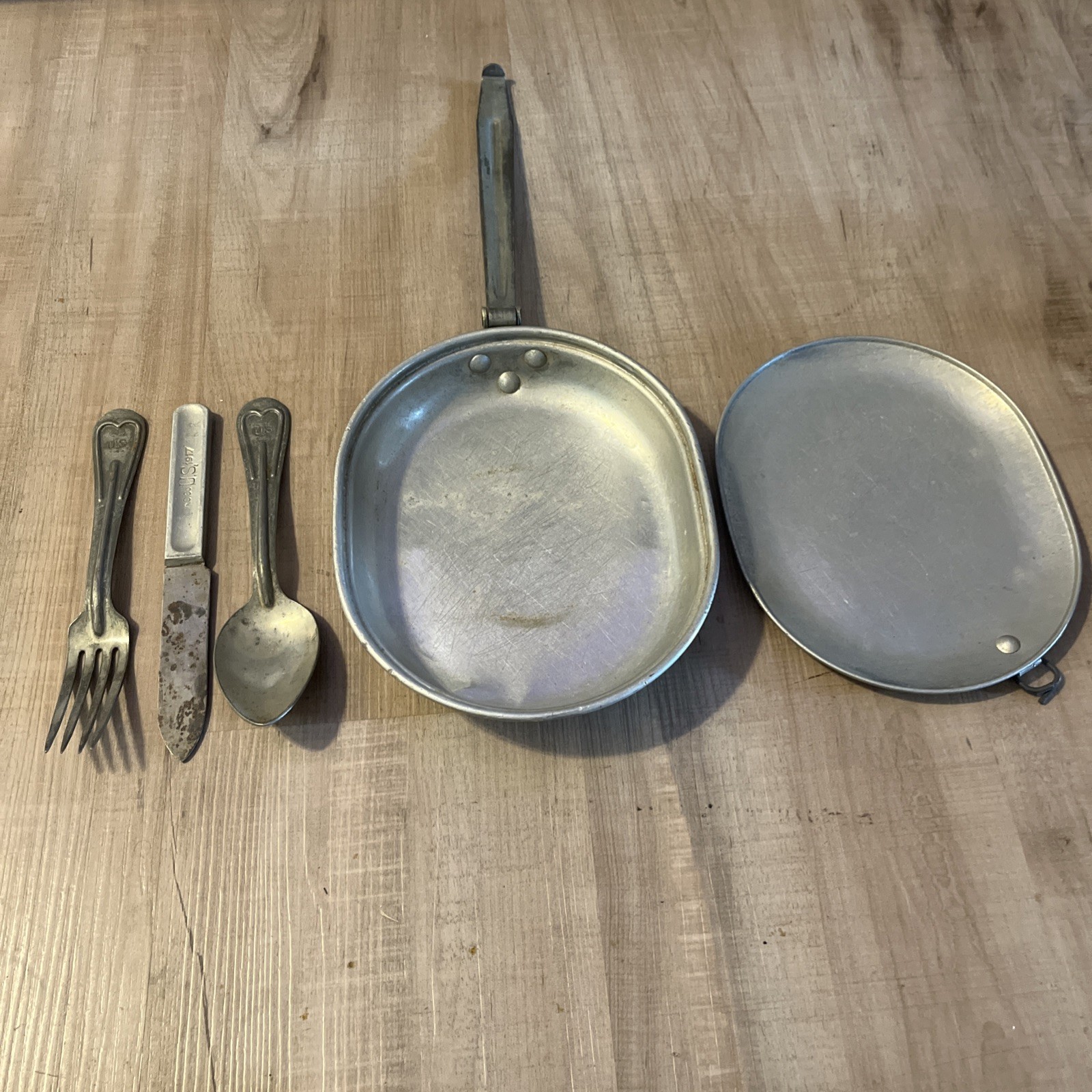 WW1 US Military Mess Kit stamped 1918 And Utensils Knife, Fork and Spoon 1917