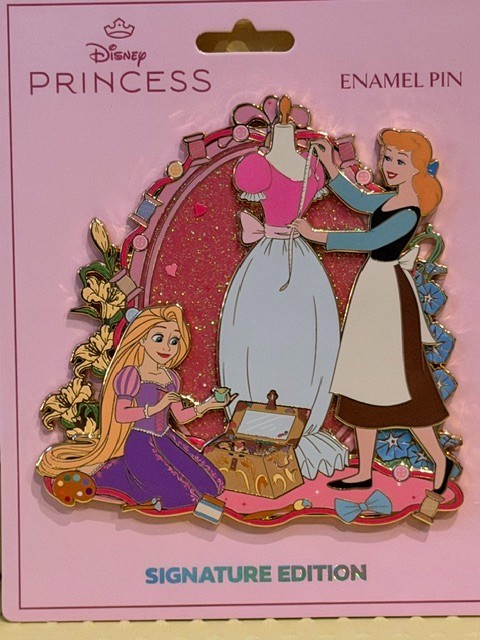 Rapunzel & Cinderella LE500 PALM Enchanted Craft Time Jumbo Pin