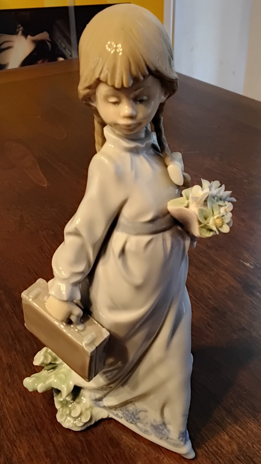 lladro porcelain figurine \