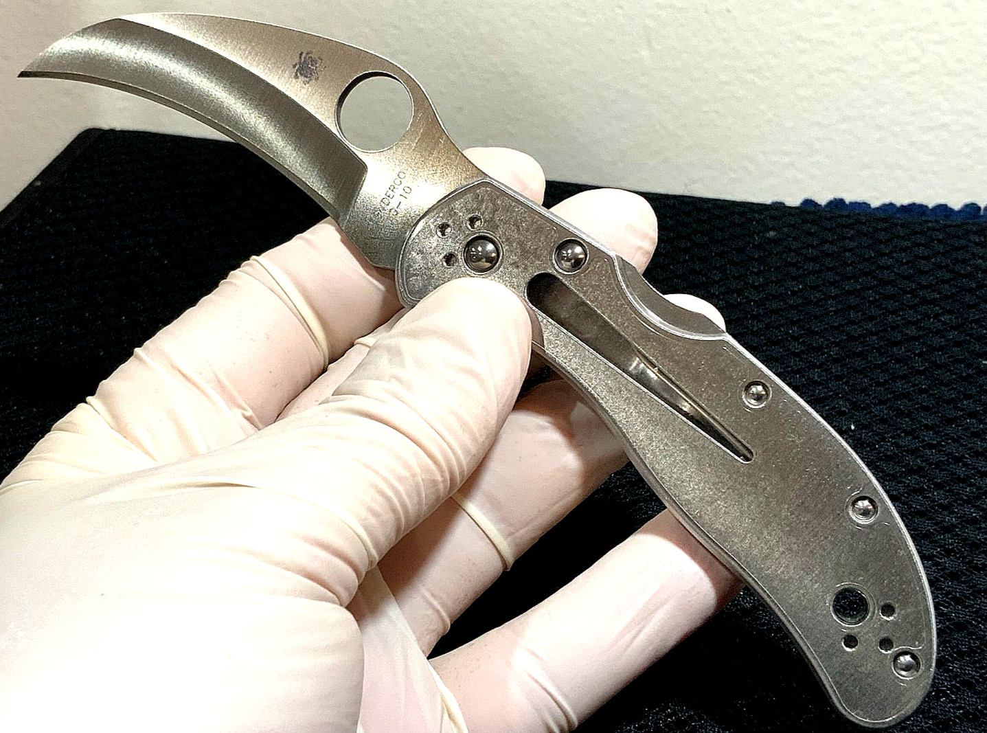 Spyderco Harpy Clipit (C08P) VG-10 Blade Stainless Steel Handle Folding Knife