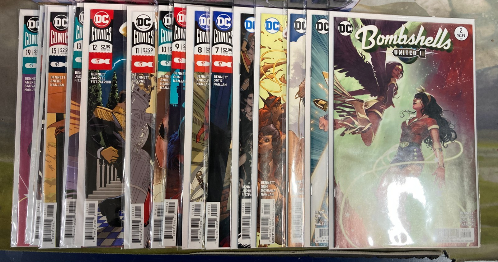 DC Bombshells United Comics #2-19 Almost Full Run