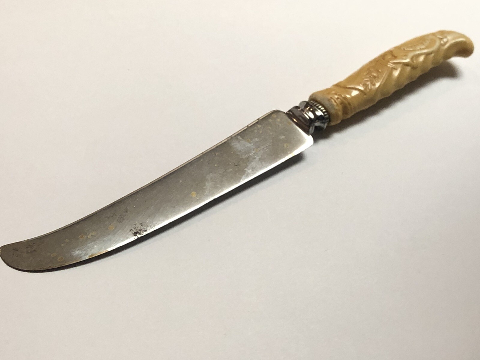 Antique Universal LF & Co scroll celluloid carved handle knife MA 101520pC