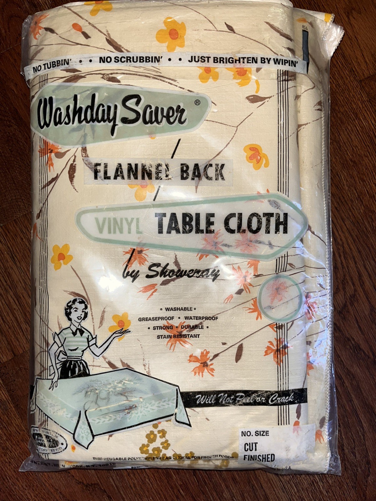 VTG 60’s/70’s Retro Floral Vinyl Tablecloth Mid-Century 70X 48” Flannel Back