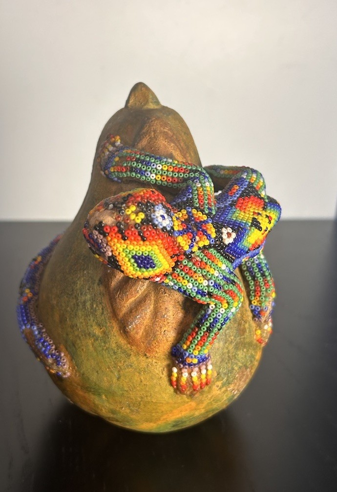 Vintage Huichol Beaded Lizard Iguana Figurine on ceramic pottery pear Folk art