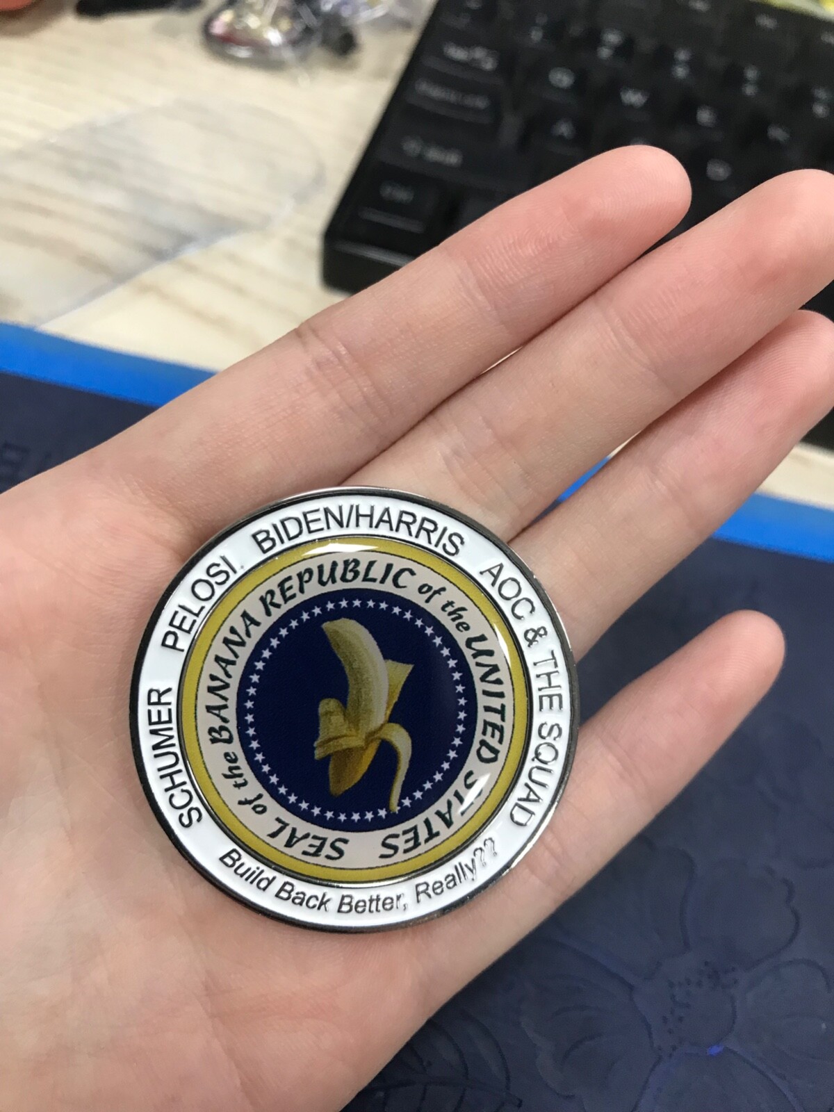 BIDEN-HARRIS CHALLENGE COIN