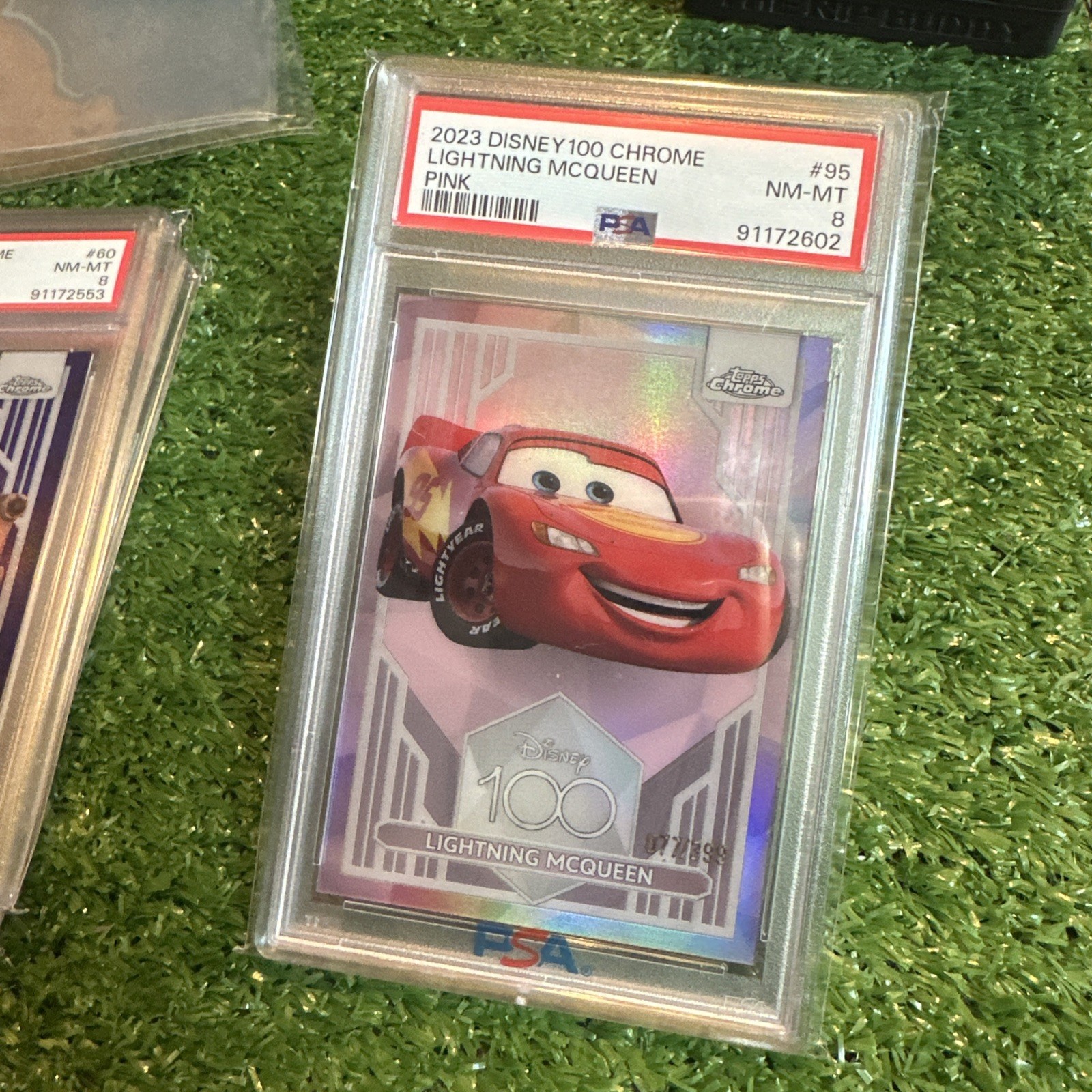 ⚡️PSA 8 Lightning Mcqueen 2023 Topps Chrome Disney 100 Pink 95 Refractor 077/399