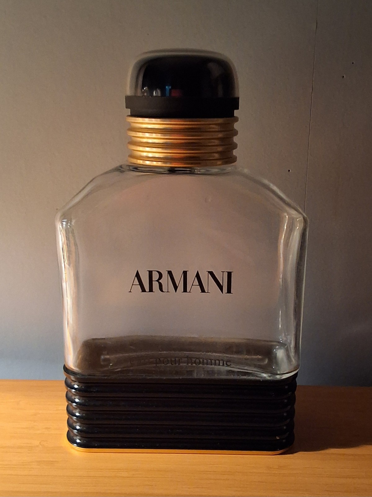 Vintage RARE Armani 10