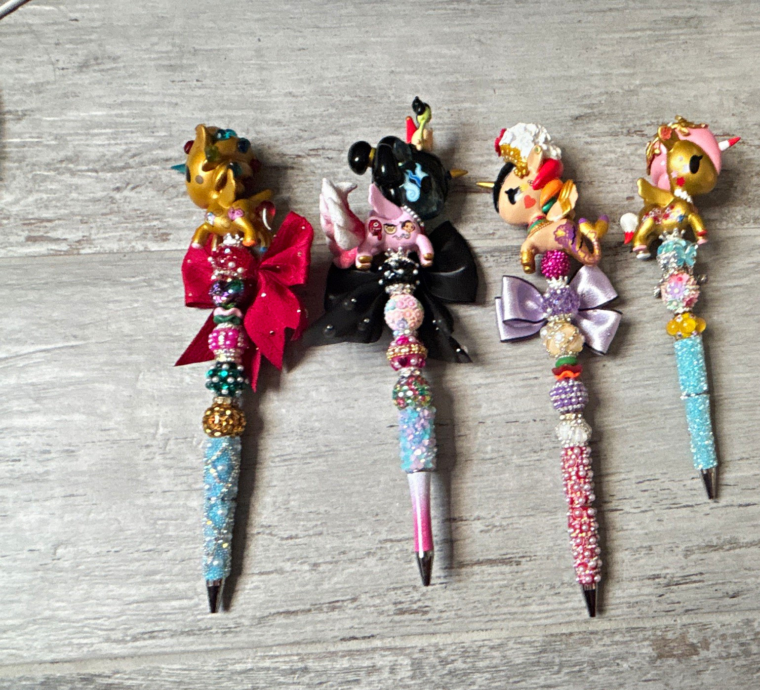 Lot of 4 Multicolor Novelty Character Figurine Plastic Ballpoint Pens Black