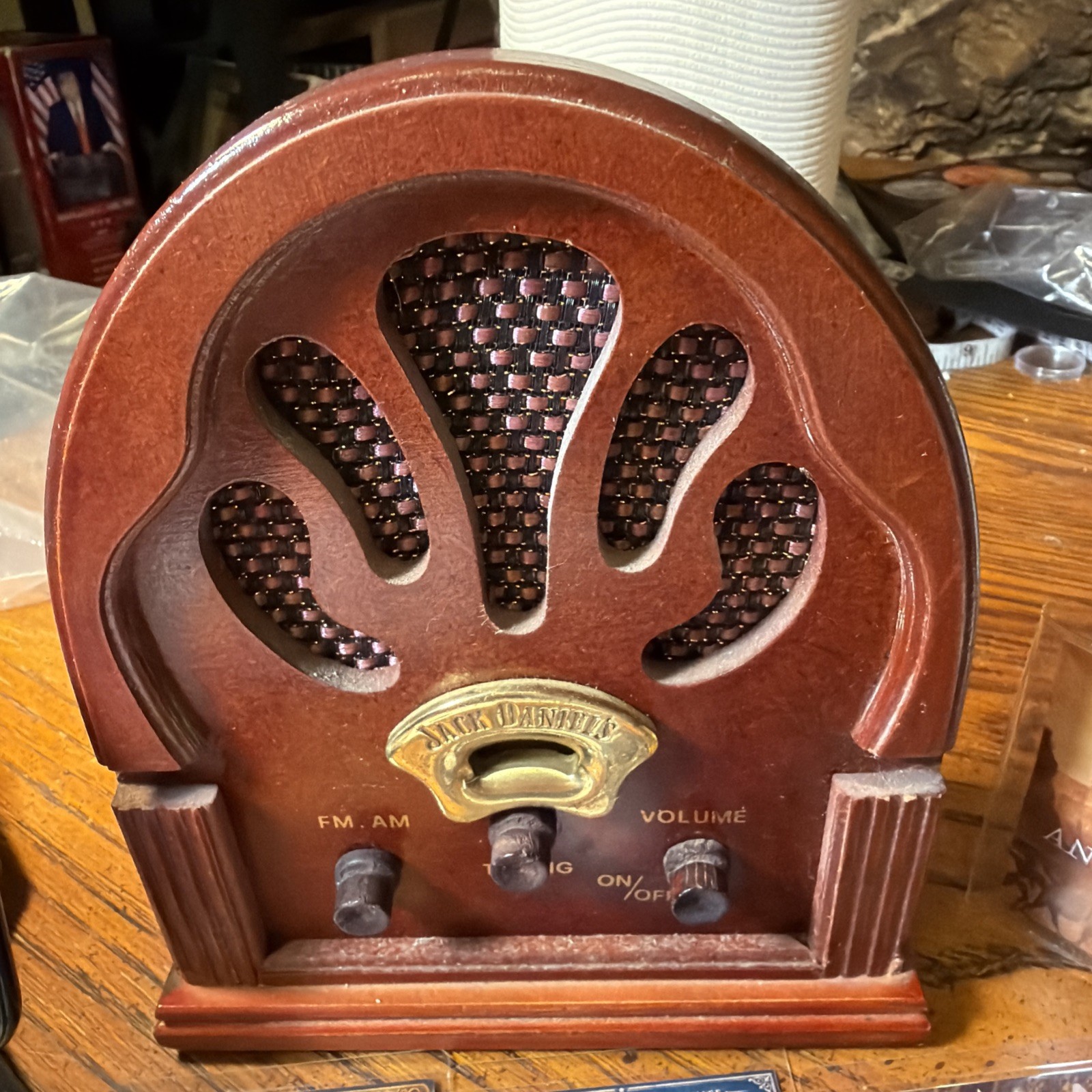 Jack Daniel’s AM/FM Wooden Vintage Tabletop Radio, Brown, vintage rare
