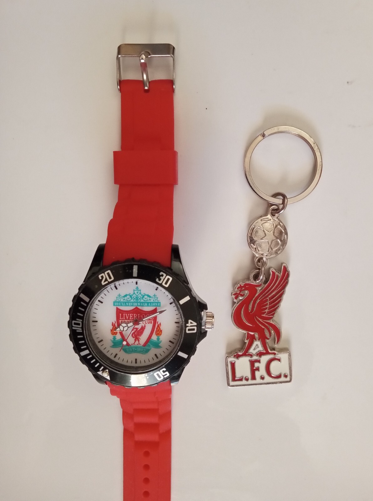 2 LIVERPOOL F.C. GIFTS: 1 LIVERPOOL WATCH + 1 LIVERPOOL KEYCHAIN FOR $32.50