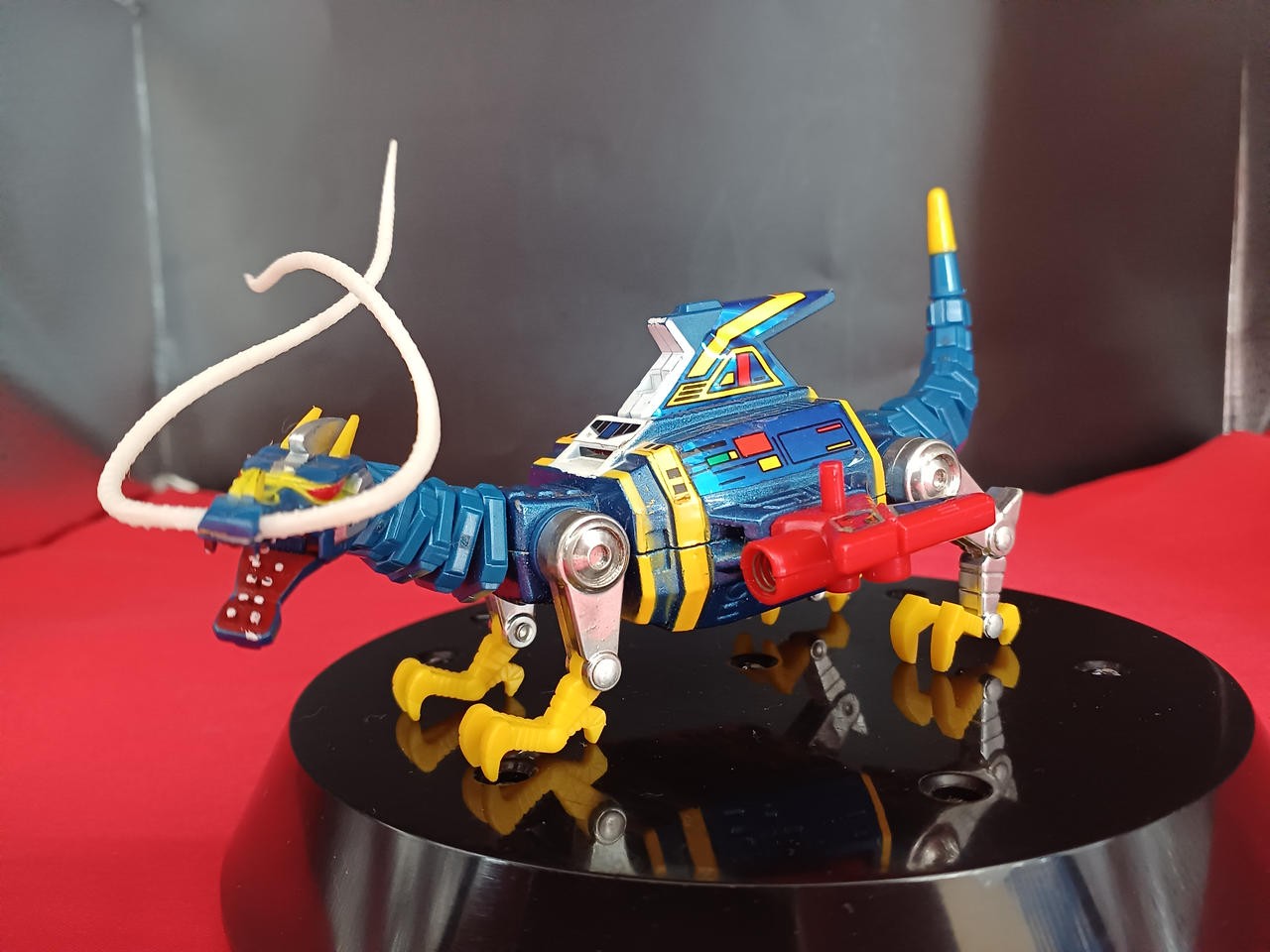 Popy GB-75 Electronic Beast Dol