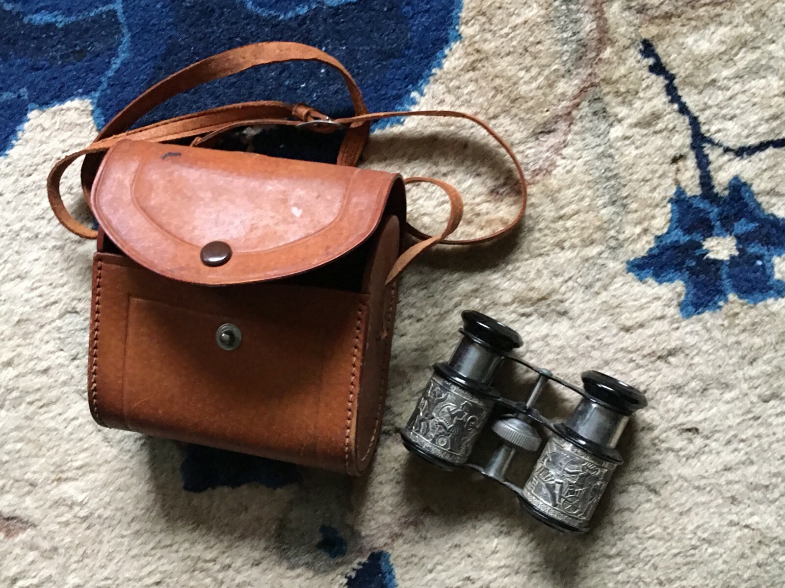 Vintage C.M.C. Opera Field Metal Binoculars Repousse War w/ Leather Case Japan
