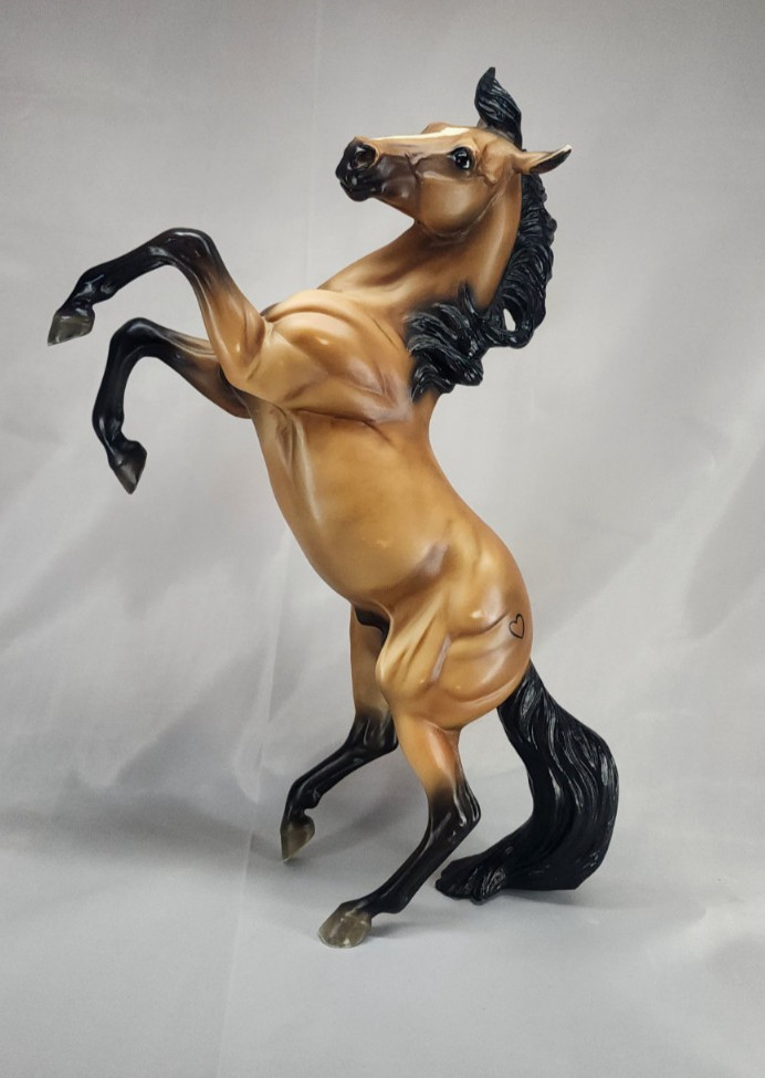 Breyer 2005 Hobo 1258 Buckskin Silver Mold Shaded Black Points Wild Spirit