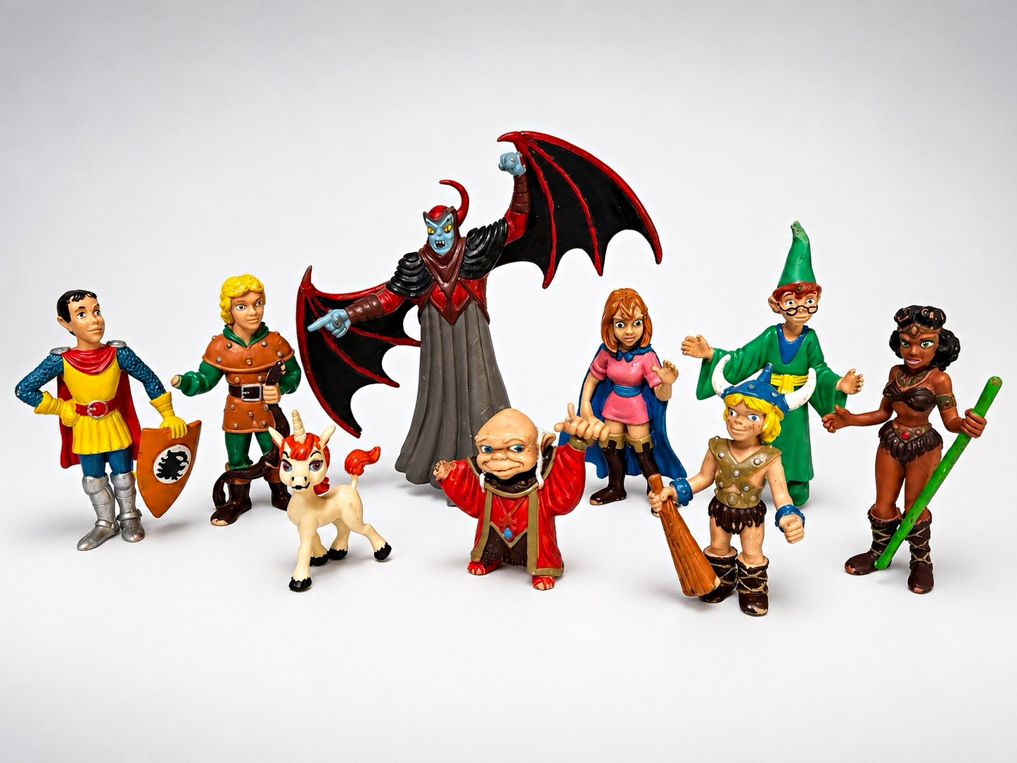 1985 Dungeons & Dragons Authentic Figures - Venger - Sheila - Unicorn - Comic