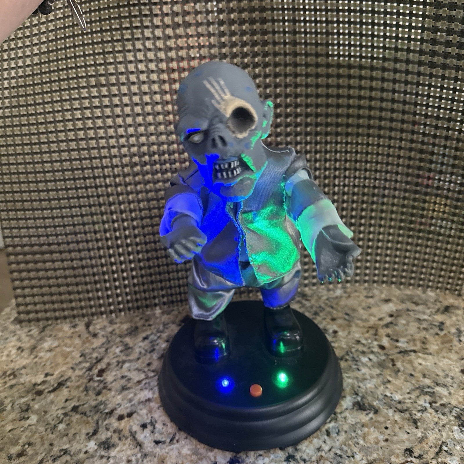 Gemmy Halloween Groovin\' Ghouls Grave Ravers Zombie \