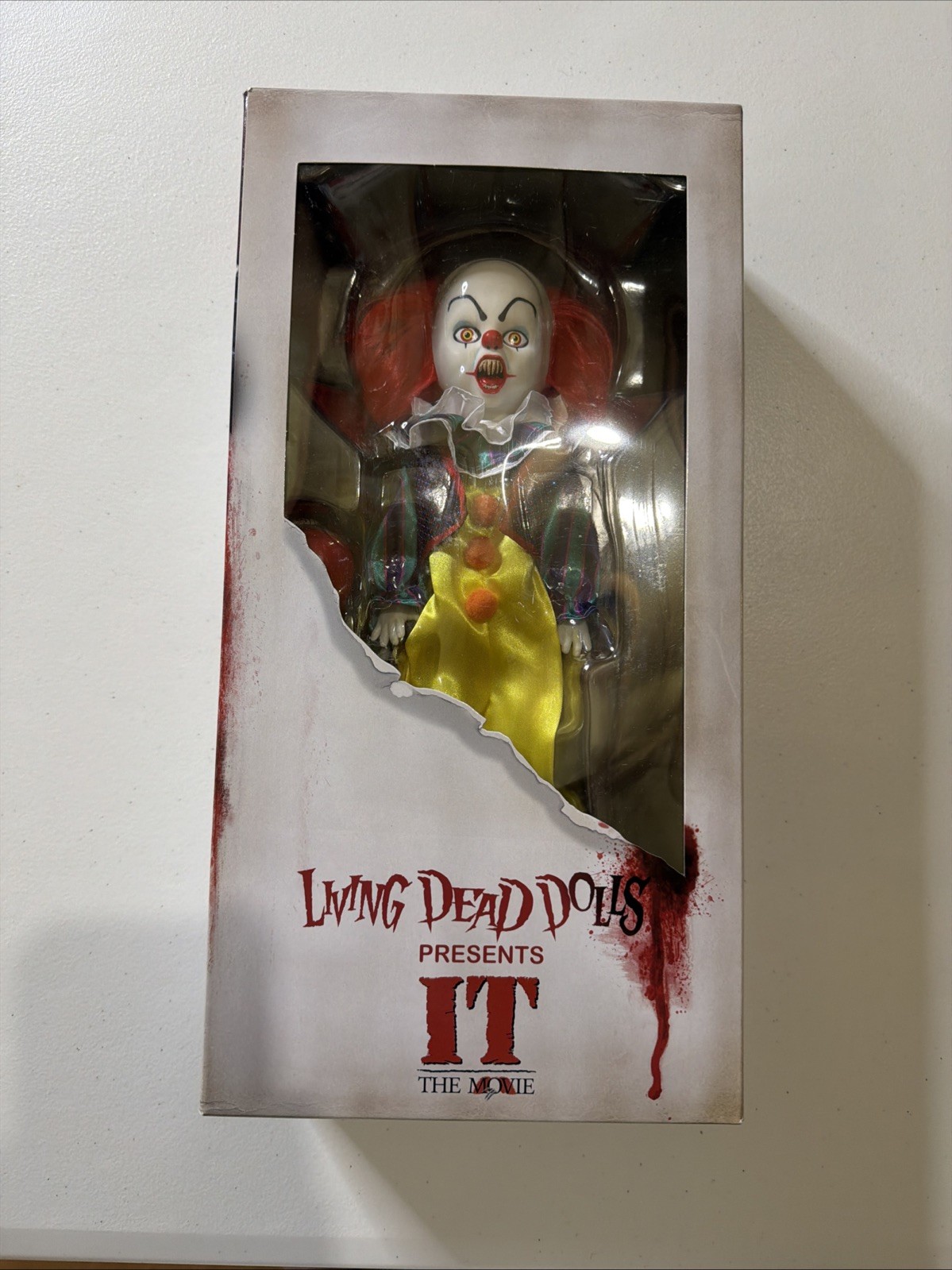 Living Dead Dolls Pennywise IT The Movie Horror Mezco Toyz 10\