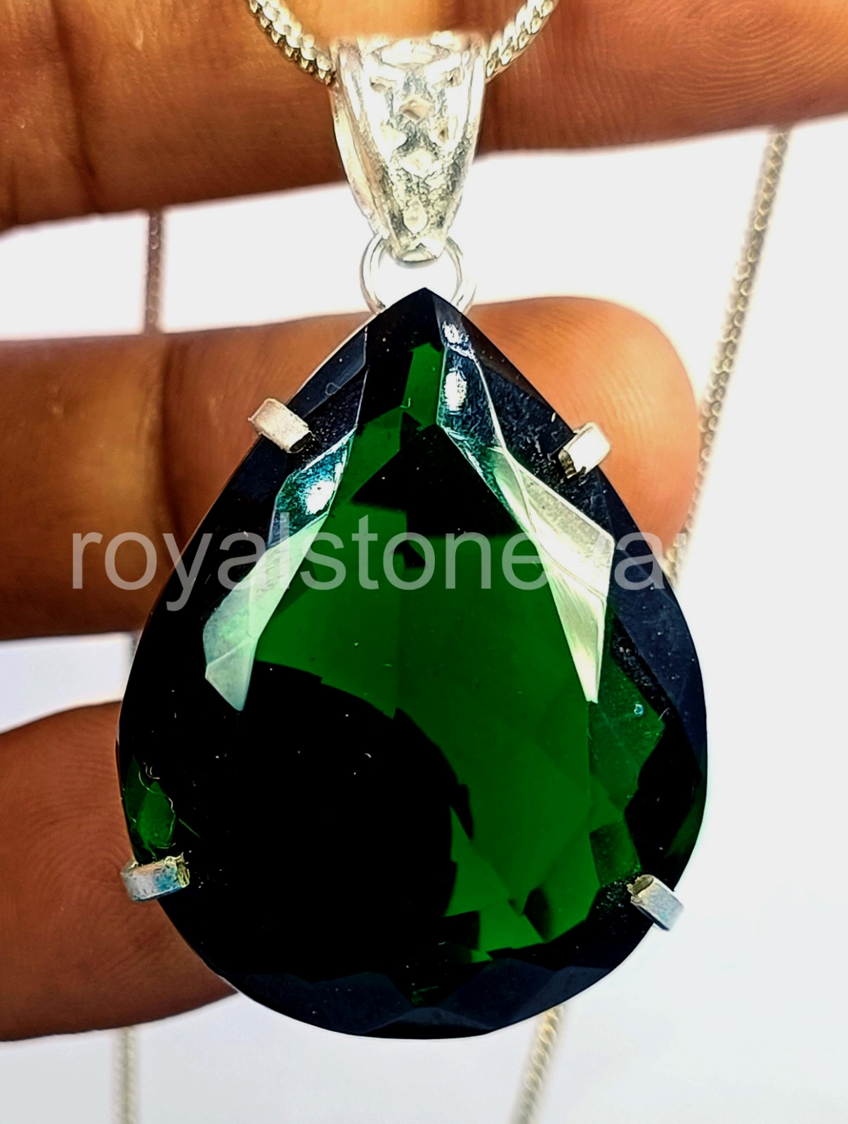 95 Ct Natural Green Emerald Pear Shape 925 Silver Pendant IGL Gemstone 6AHG