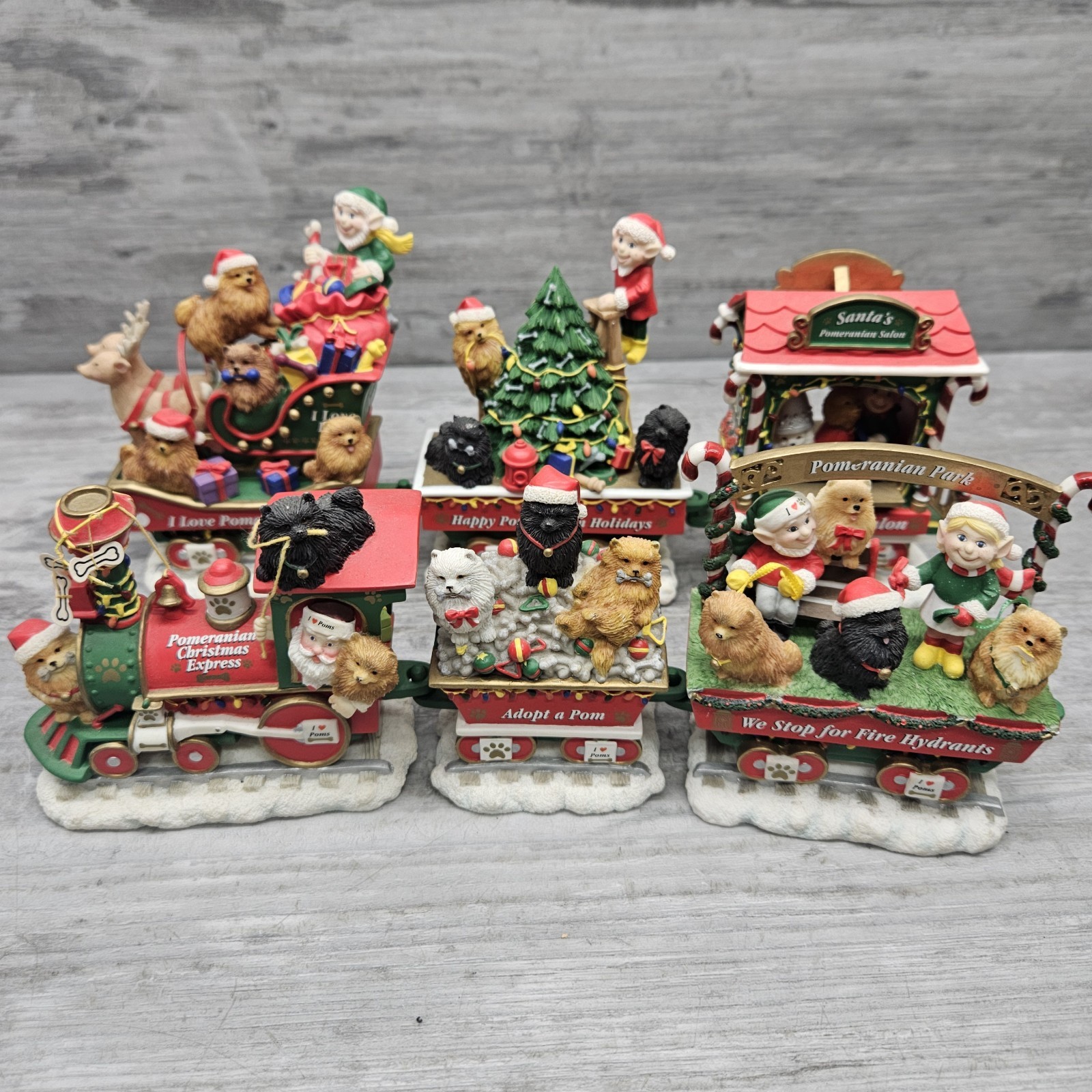DAMAGED Danbury Mint The Pomeranian Christmas Express Train 6-Piece Set Pom Dogs