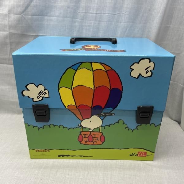 McDonalds PEANUTS SNOOPY World Tour 2 Figure 28 countries Set Box USED