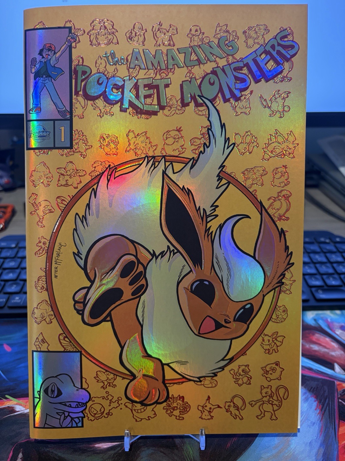 The Amazing Pocket Monsters #1 2025 NYCC Gold Flareon LTD 3 Rare Book