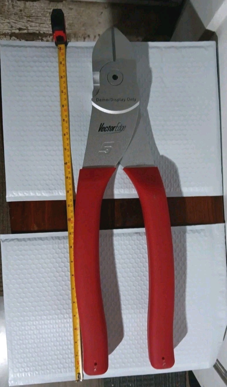 Vintage Giant Display Demo Snap-On 87ACF Red Cutting Pliers Rare | Brand New