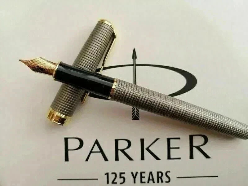 Good Grey Gird/Gold Clip Parker Sonnet Series Fine (F) Nib Fountain Pen No Box