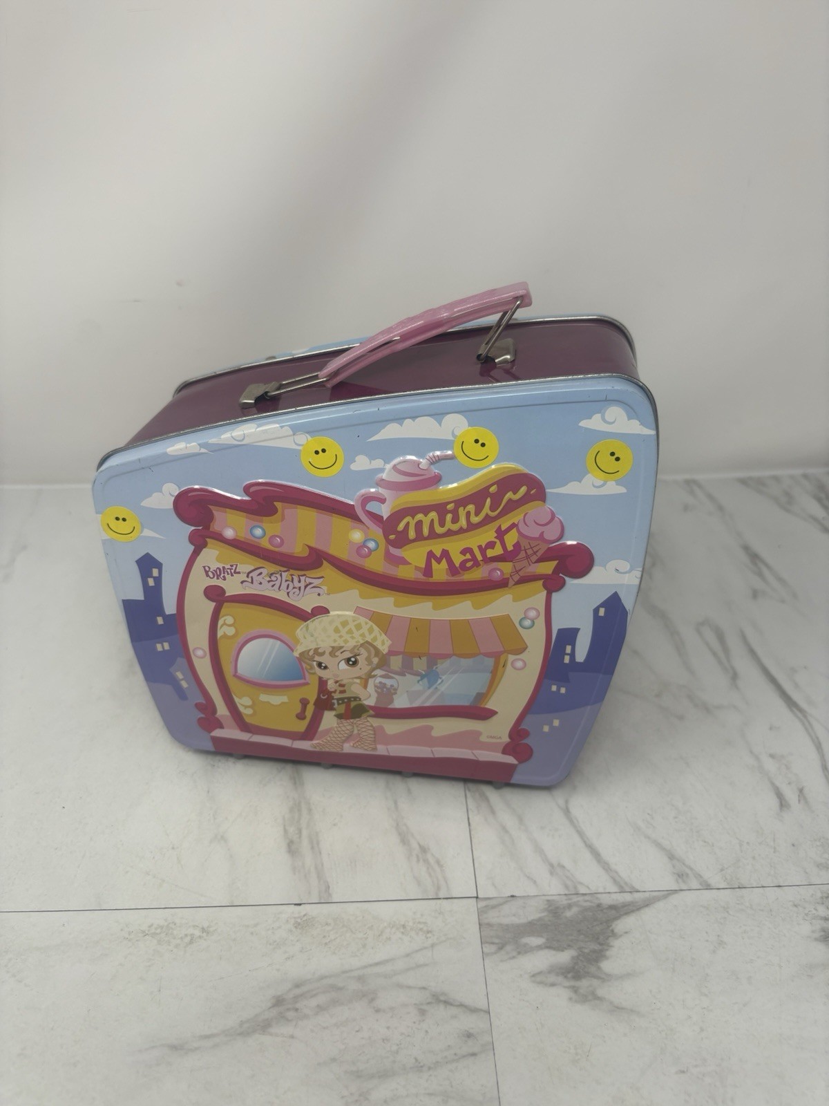 BRATZ BABYZ LUNCHBOX - Steel W/Embossed Image - VG Used Condition 