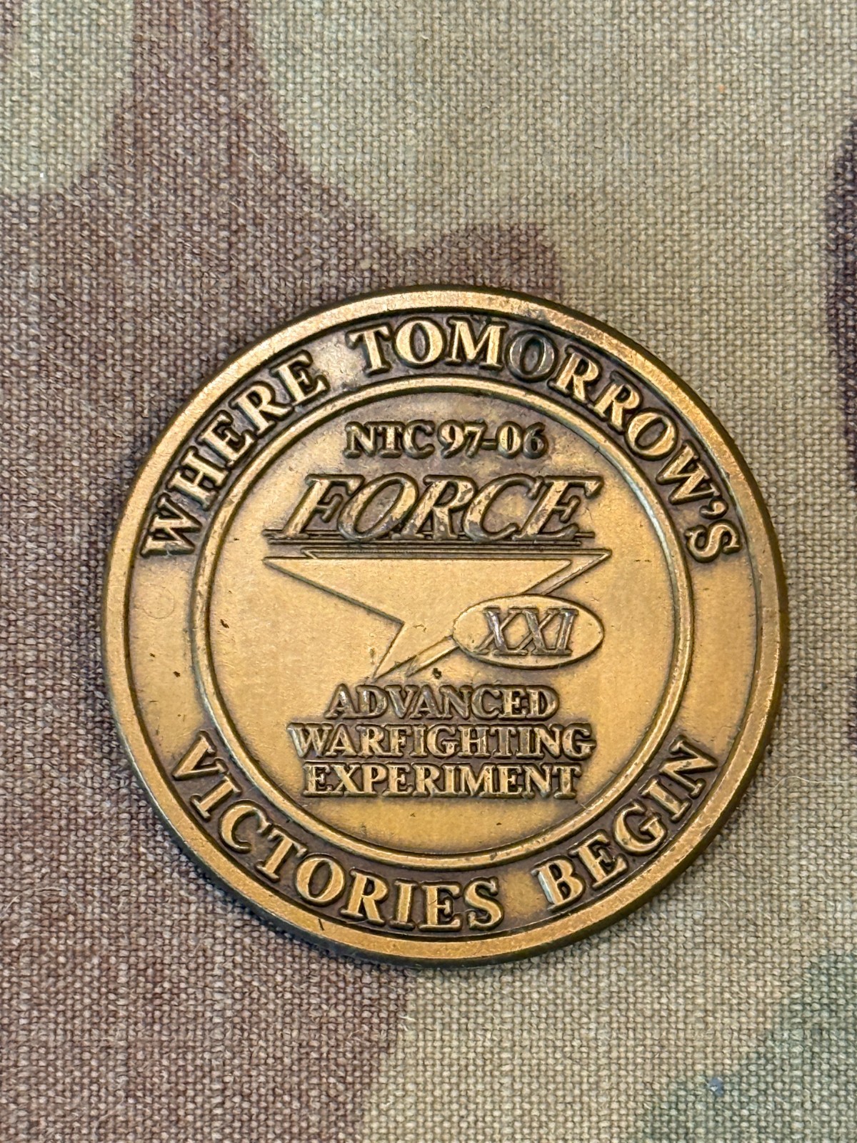 1997 TRADOC Commander TF XXI NTC 97-06 Advanced Warfighting Challenge Coin
