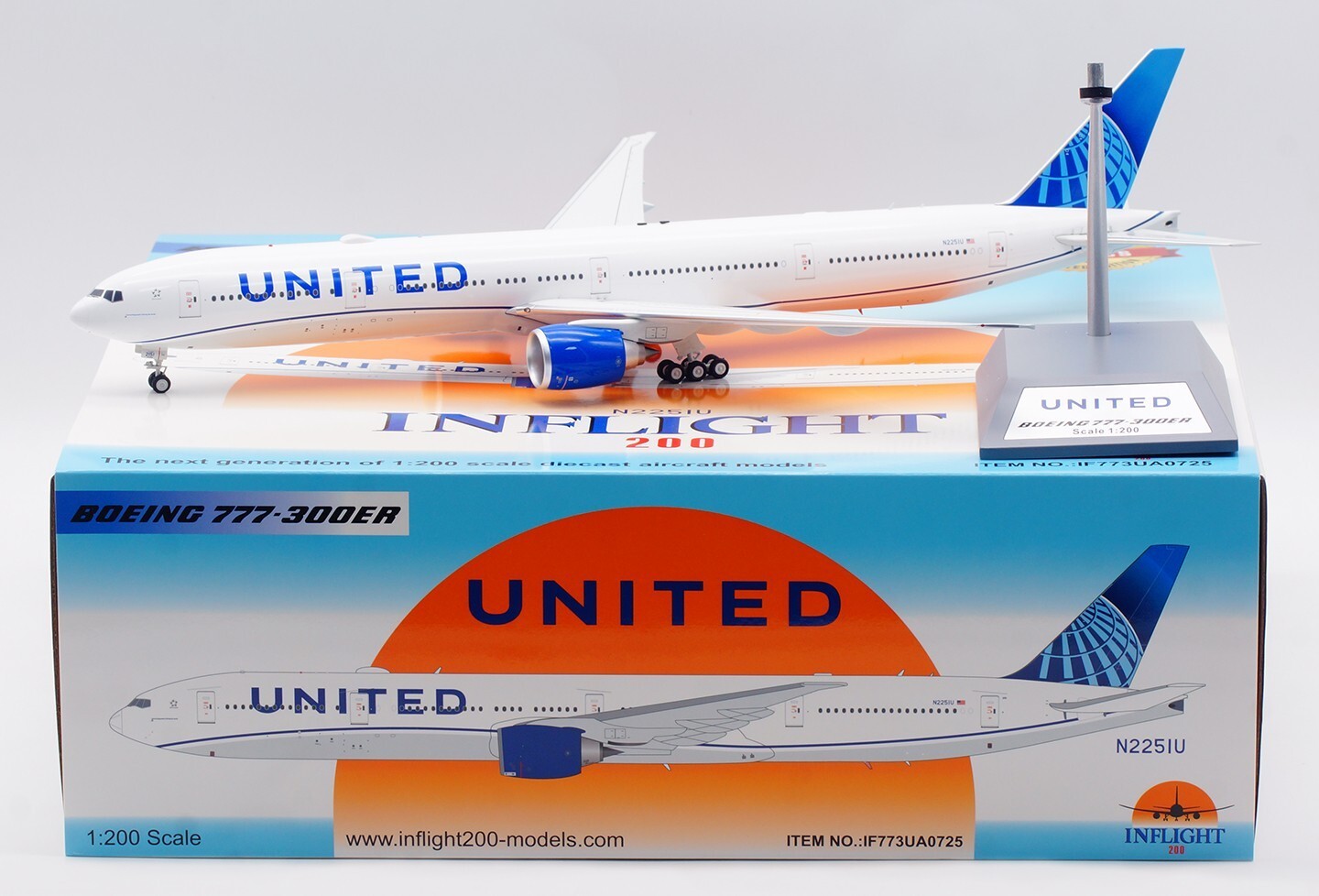 INFLIGHT 1:200 United Airlines Boeing B777-300ER Diecast Aircraft Model N2251U