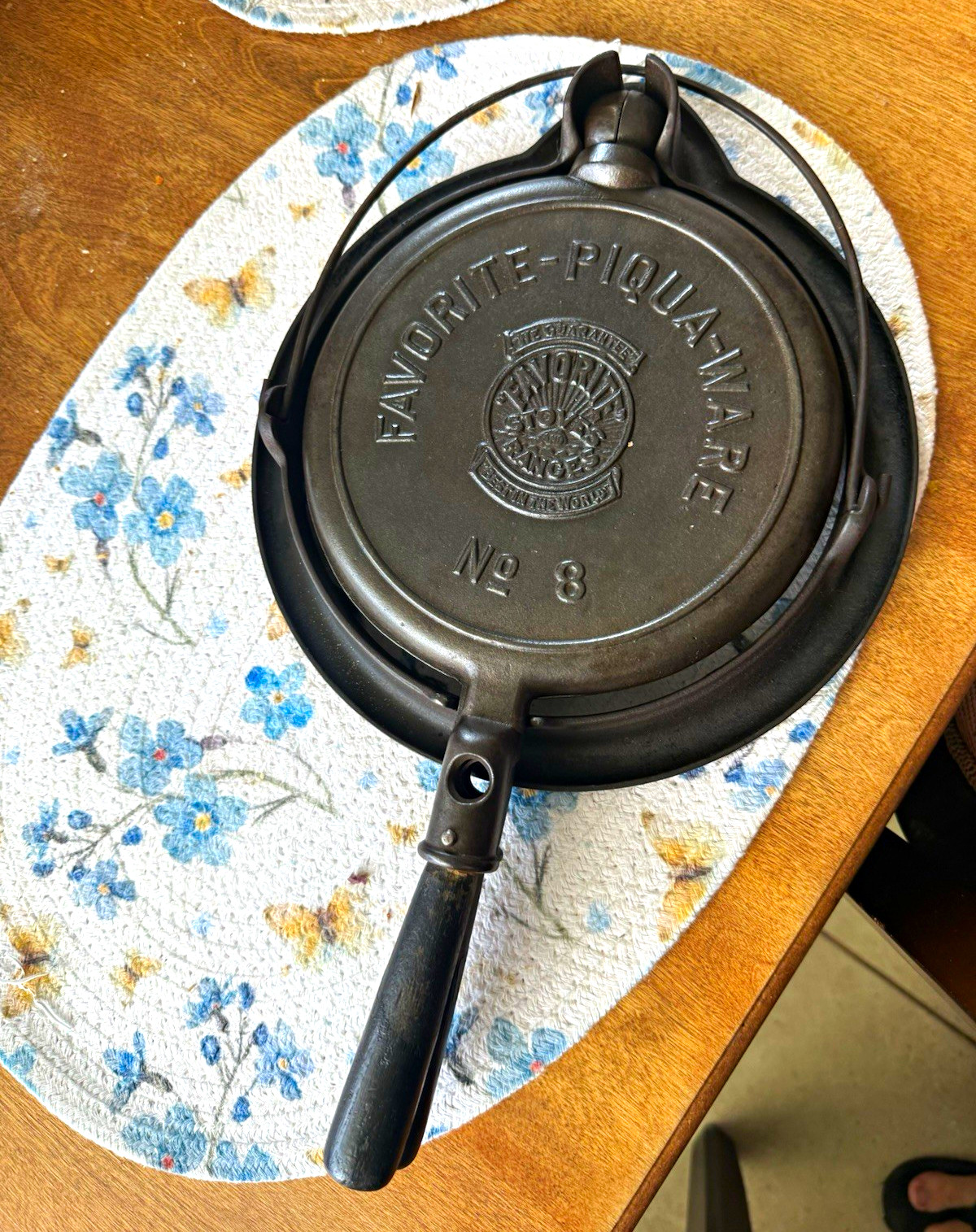 Favorite-Piqua Ware No. 8 Cast Iron Stovetop Waffle w/ Griswold no8 base