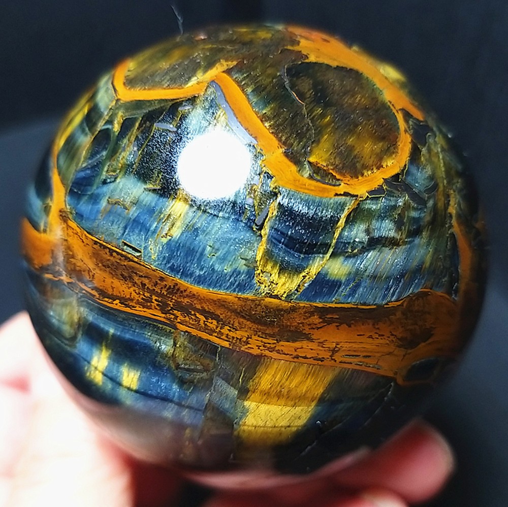 RARE 409g Natural Blue Tiger's Eye Sphere Ball/ Energy Agate / Healing A4950