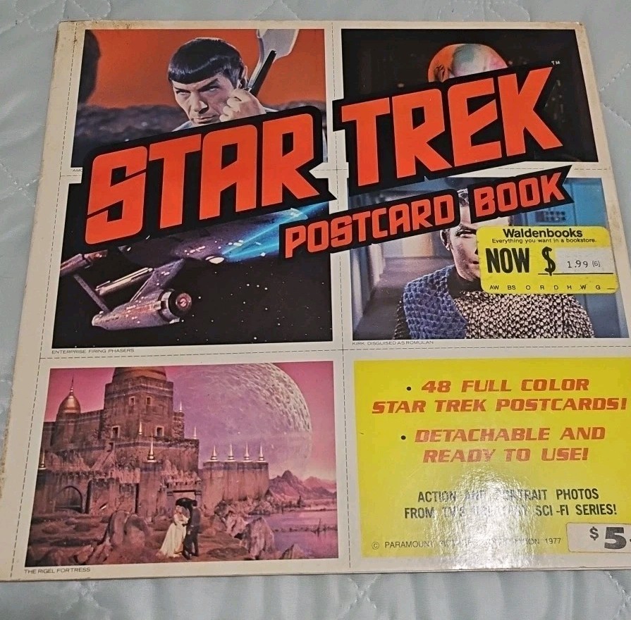 VINTAGE, ORIGINAL 1977 PARAMOUNT PICTURES STAR TREK POSTCARD BOOK, Unused