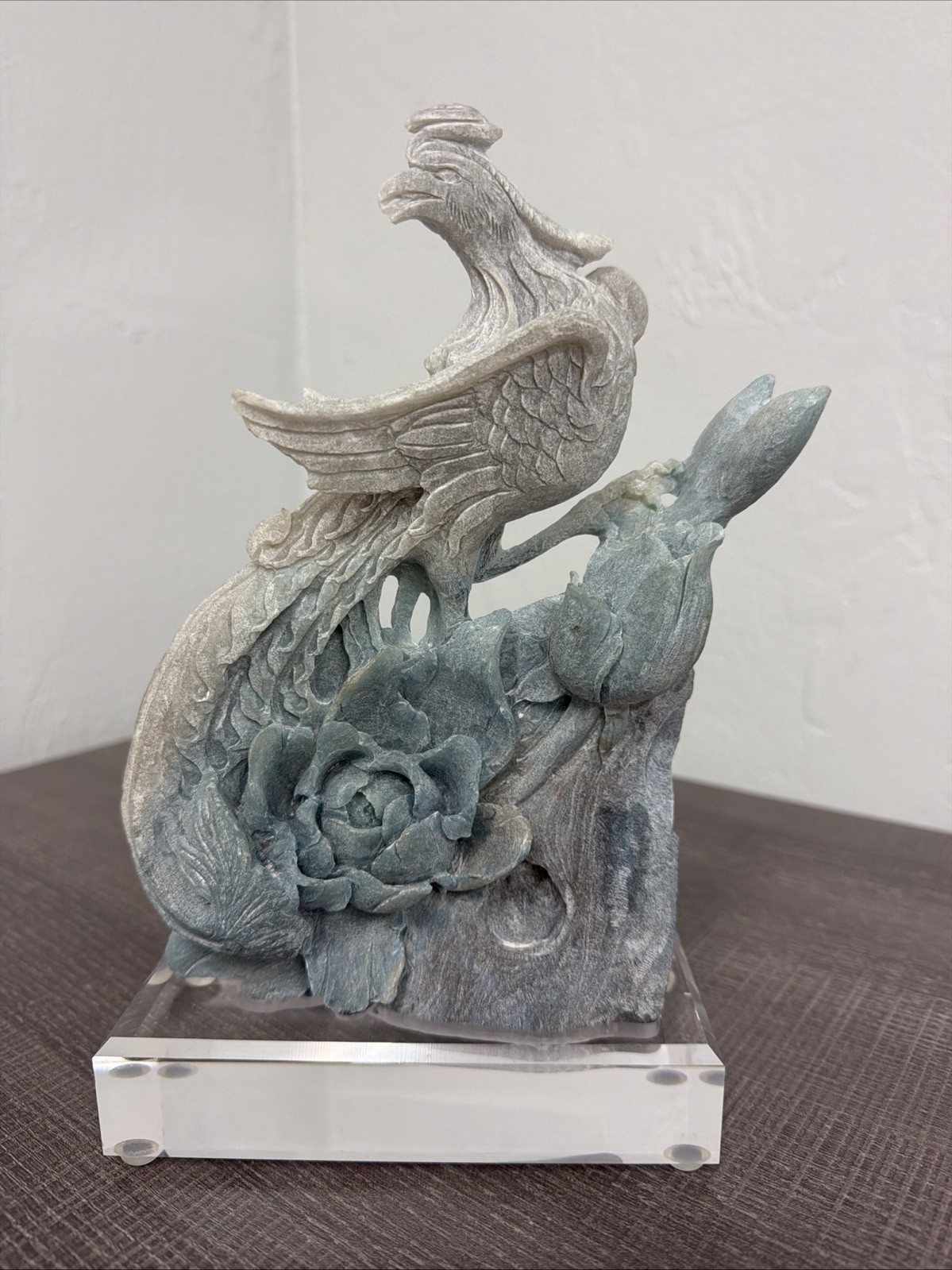Trolleite Blue/gray Stunning Peacock Carving In Acrylic Stand 899g