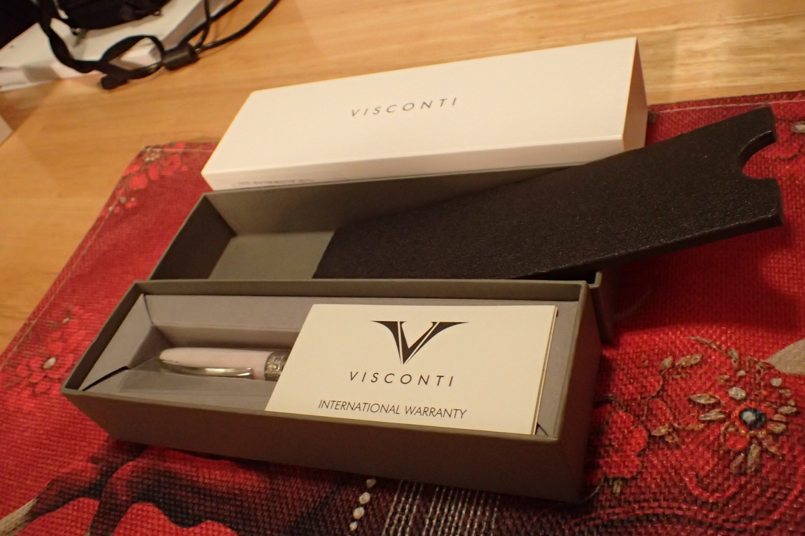 Visconti 'Venus' Rose Ballpoint Pen Brand New