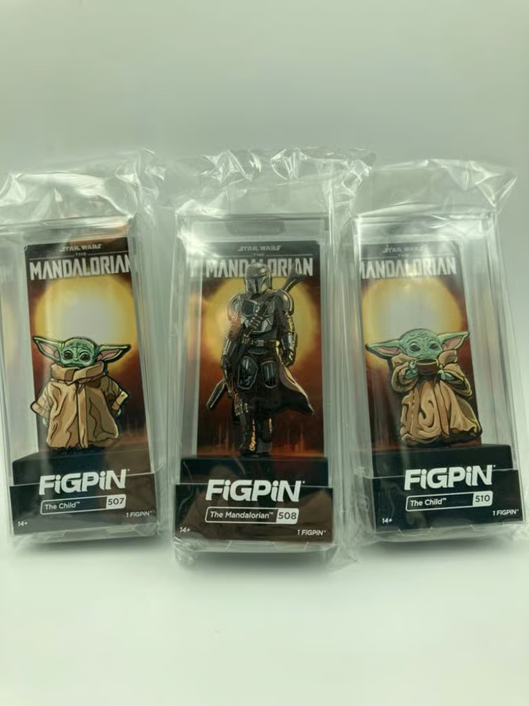 FiGPiN Star Wars The Mandalorian Set -3 total The Mandalorian & The Child Grogu