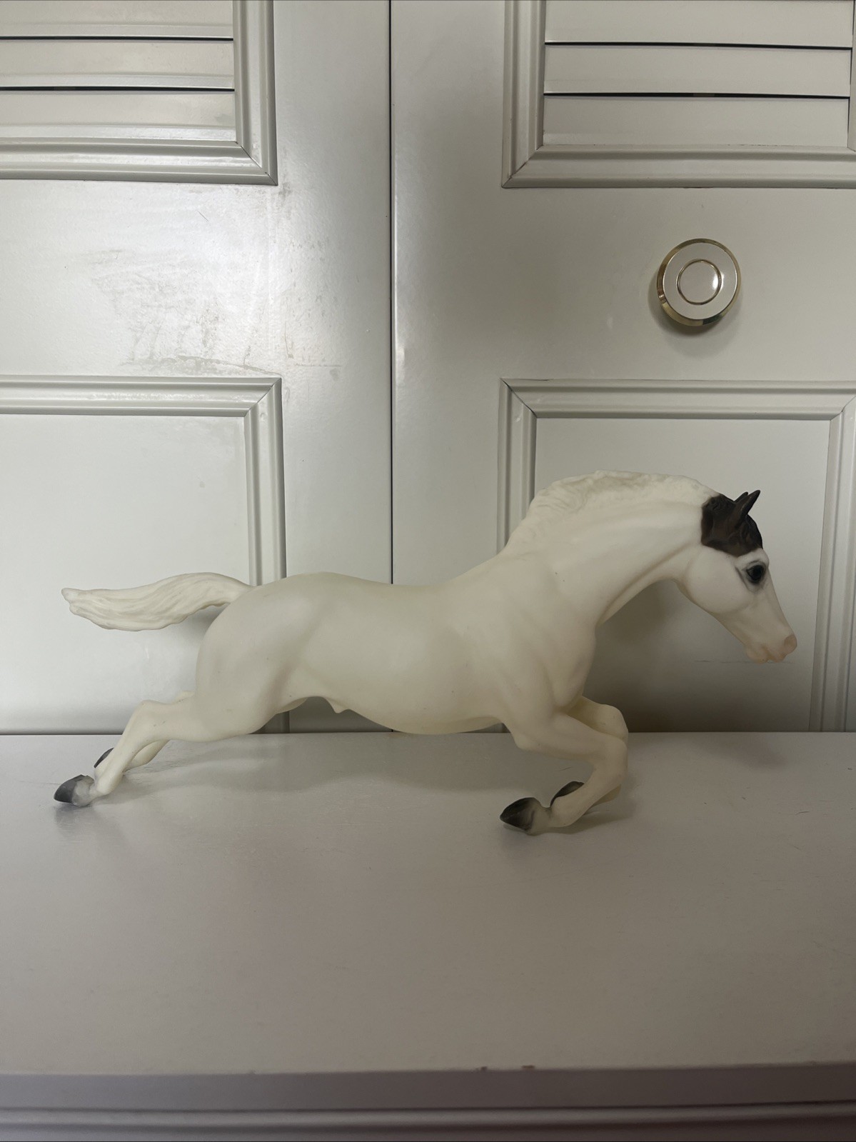 1997 Breyer Sacred Indian Jumper Traditional Model Horse No Stand