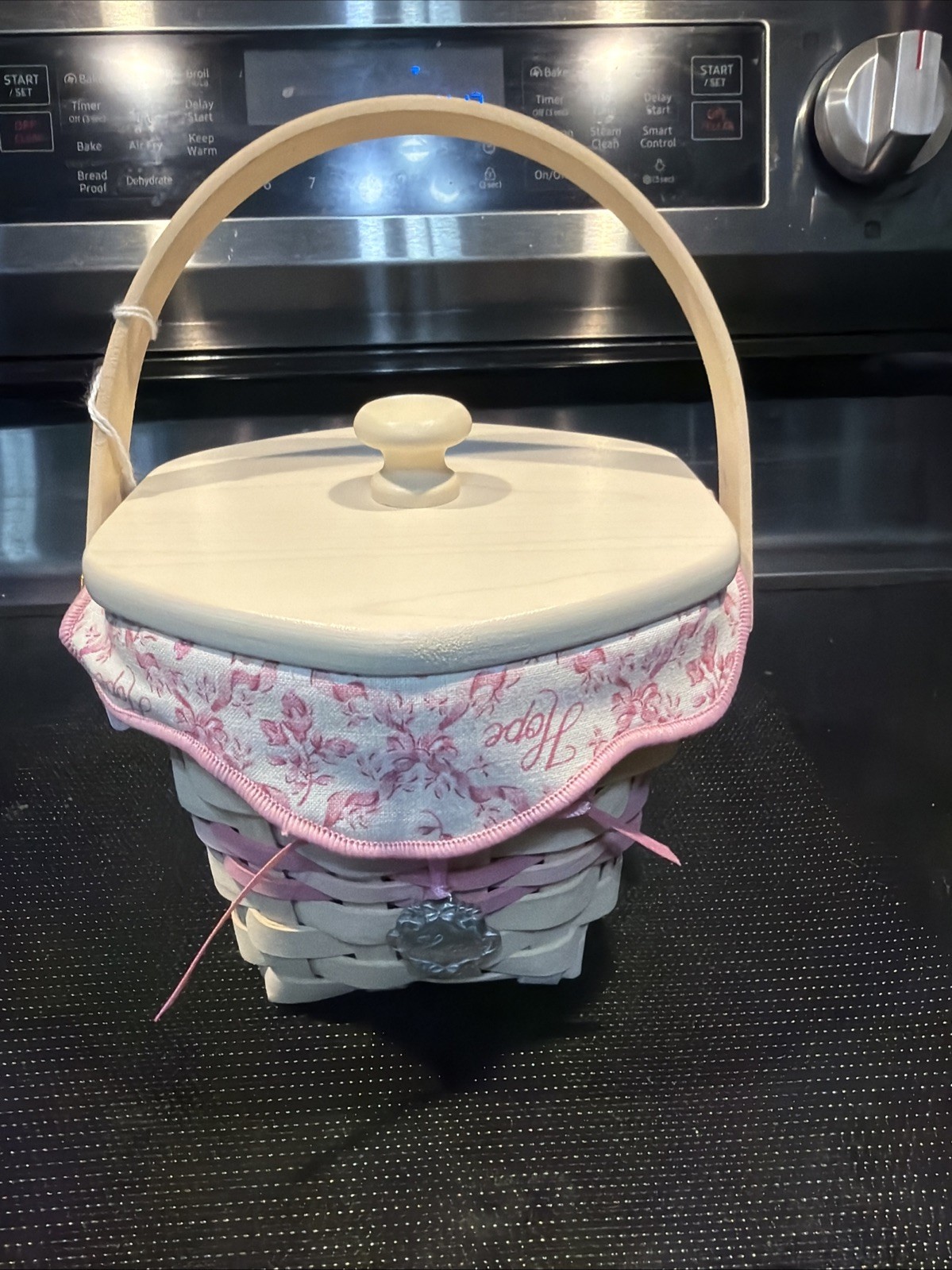Longaberger 2001 Whitewashed Horizon Of Hope Fabric Protector Tie On Lid Basket