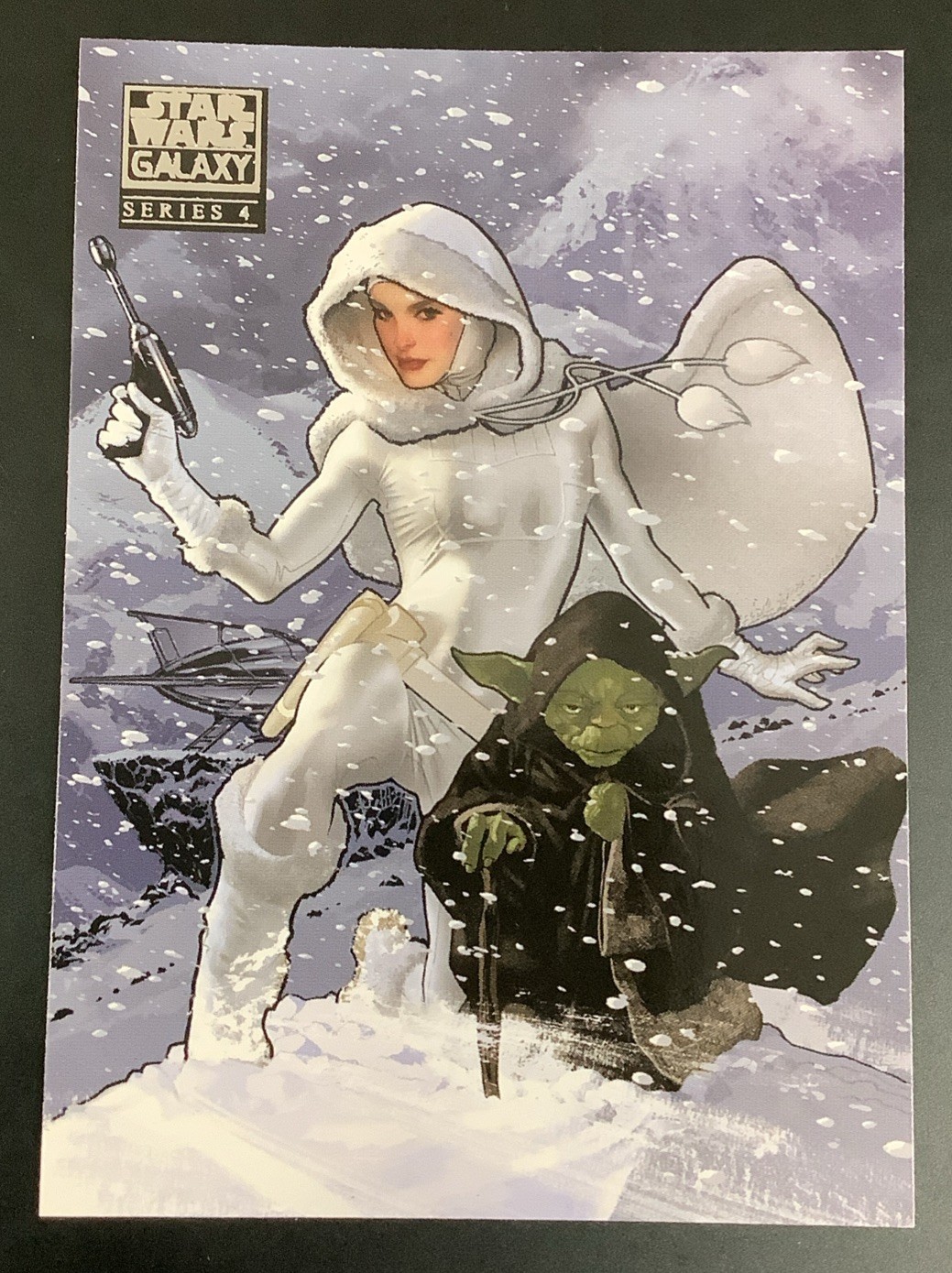 2009 Topps Star Wars Galaxy Series 4 #19 PADME AMIDALA Adam Hughes SNOW BUNNY