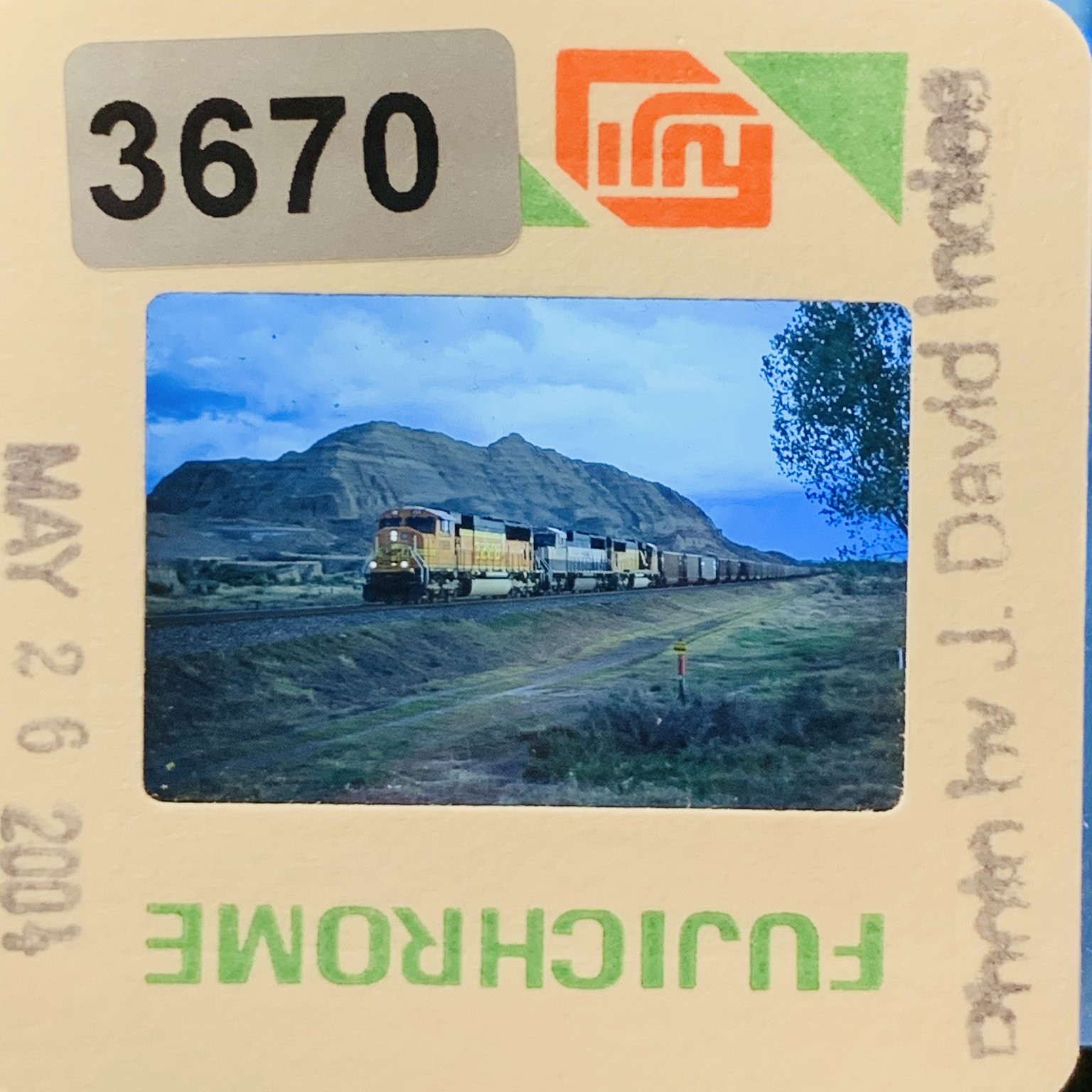 Original 35mm FUJICHROME Slide 2004 Freight Train Mountain Railroad Photo 3670