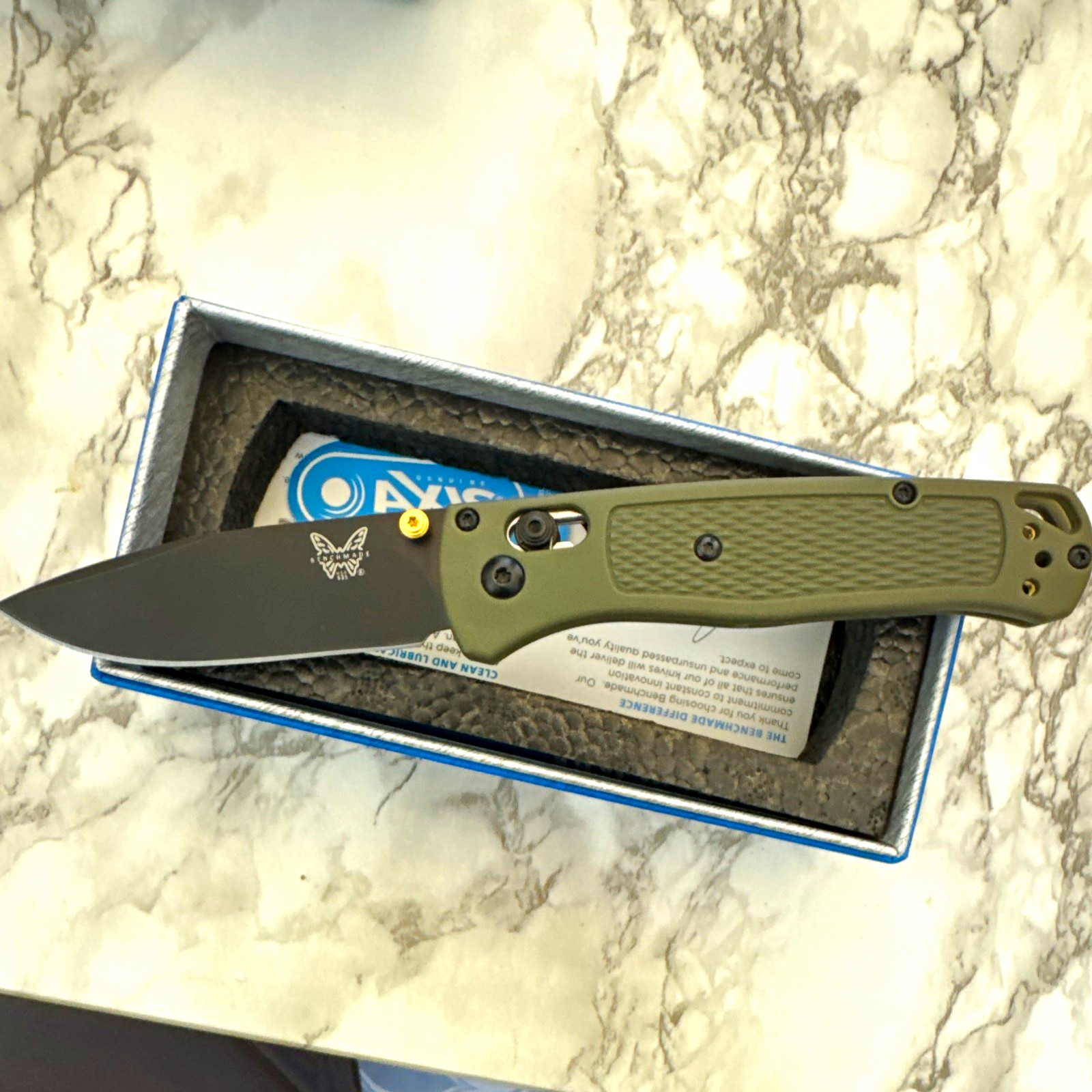 Benchmade 535 Bugout Pocketknife CPM-S30V Green/Black Plain Edge Axis Lock