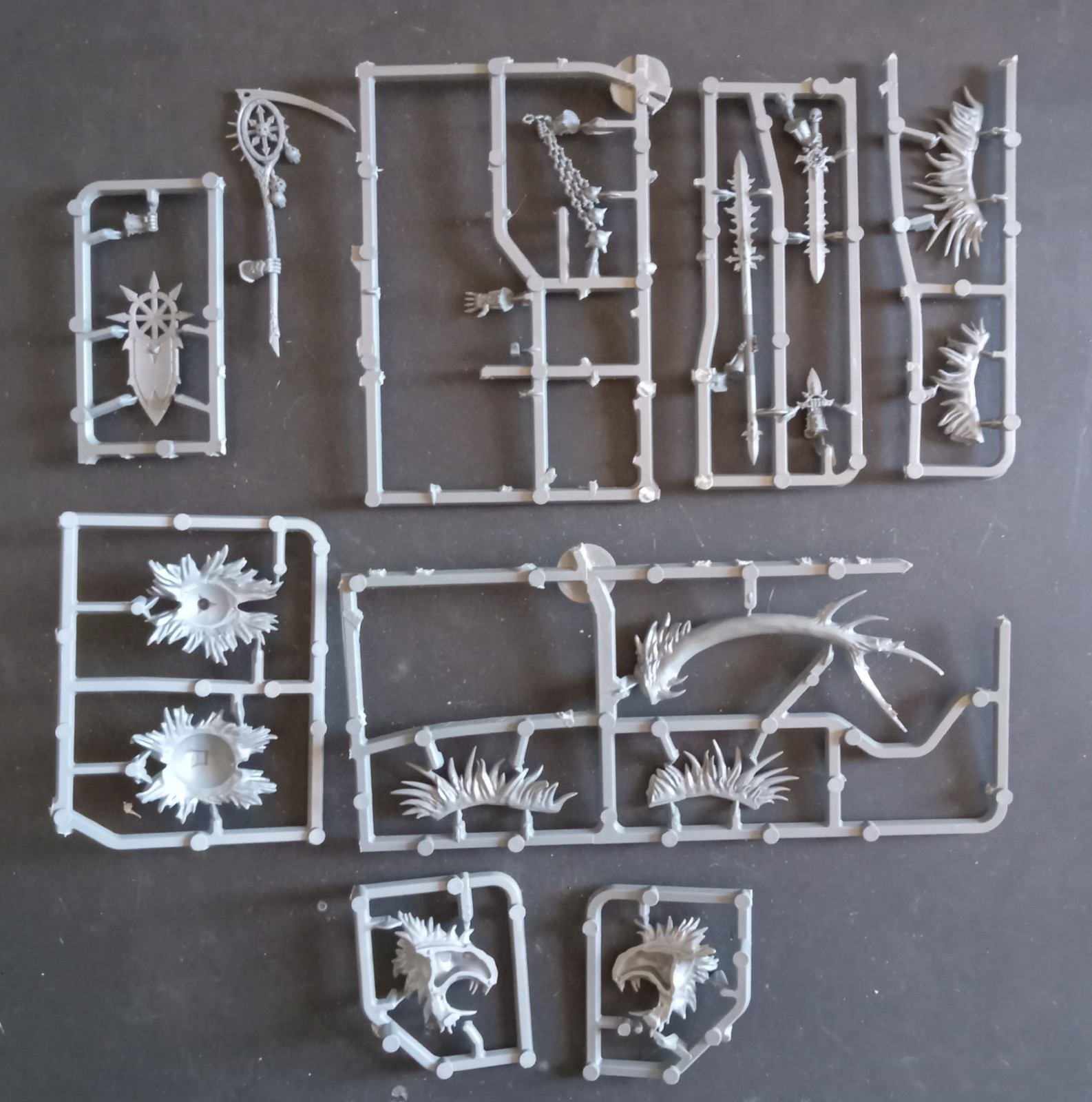 Warhammer Fantasy Old World Warriors of Chaos Chaos Lord on Manticore Bits Lot