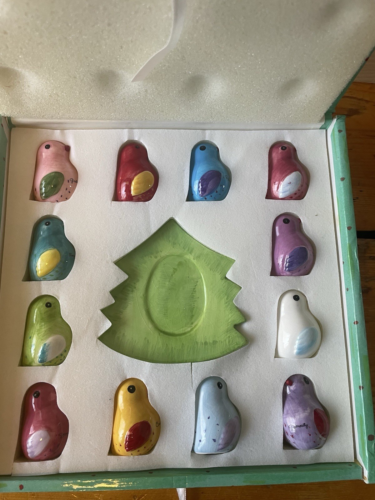 Uccellino\'s GUIDE BIRDS Set Of 12 Figurines Plus Tree-shaped Base *Wear To Box