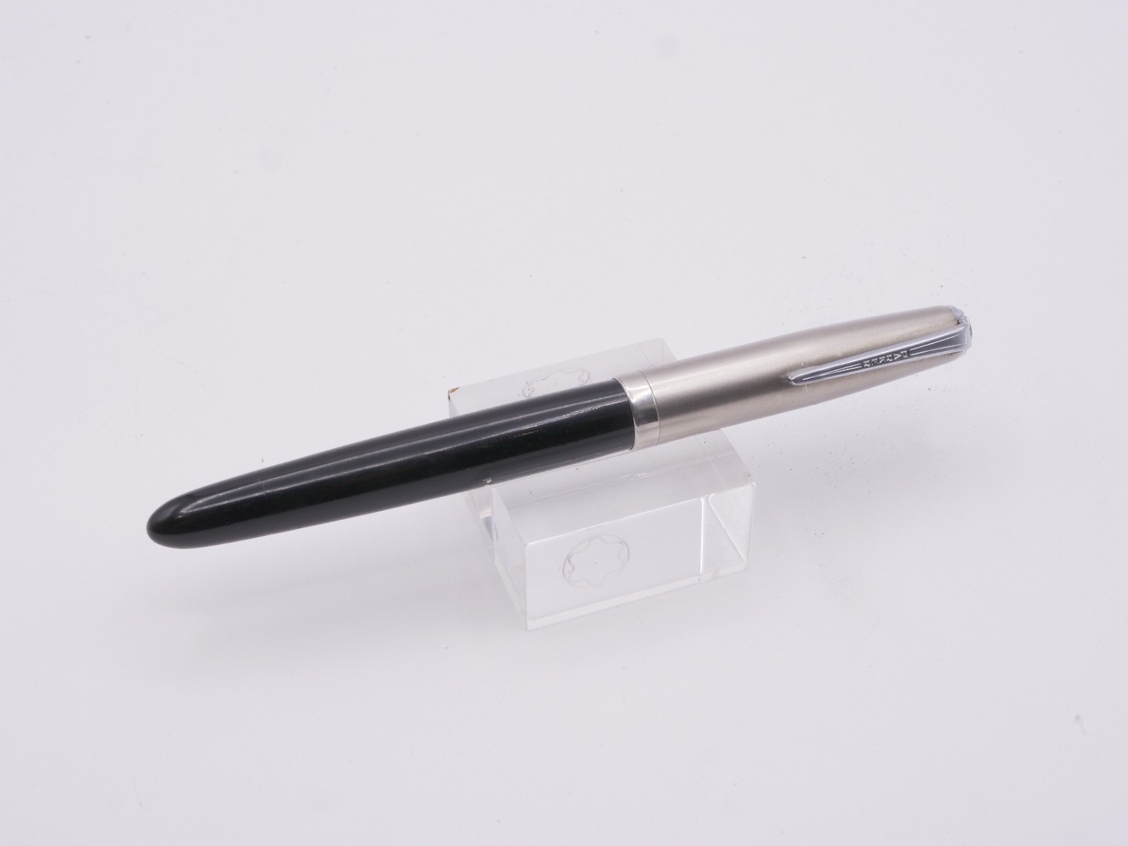 Parker VS Metal Cap Fountain Pen