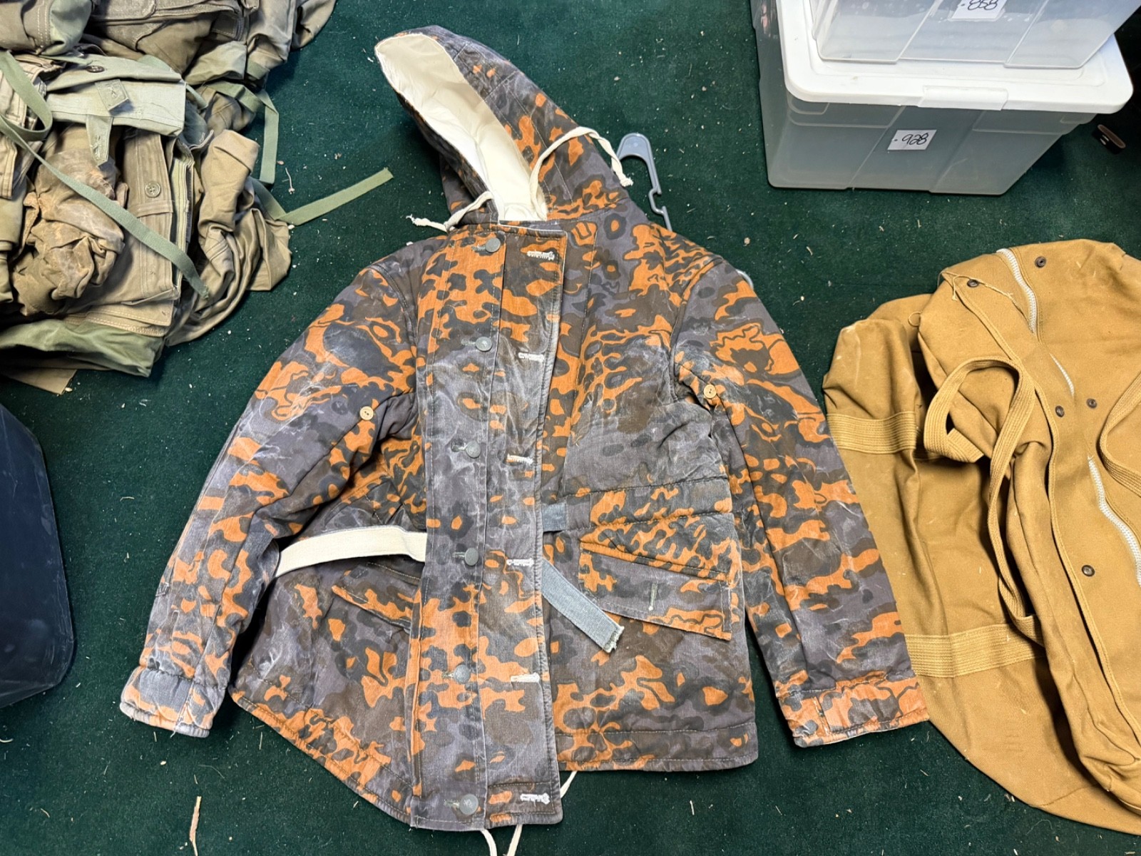 WWII GERMAN WAFFEN OAK TO WHITE CAMO WINTER PARKA-LARGE, SM WHOLESALE
