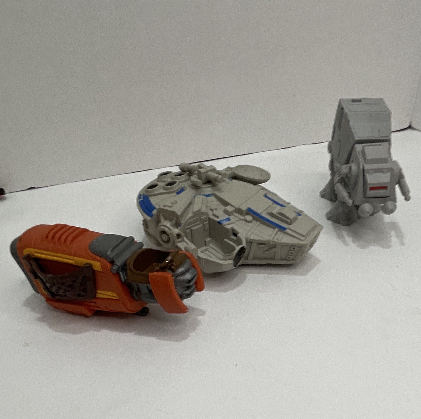 Star Wars Vehicle Lot of 3 - Millennium Falcon-Style Ship, AT-AT & Speeder