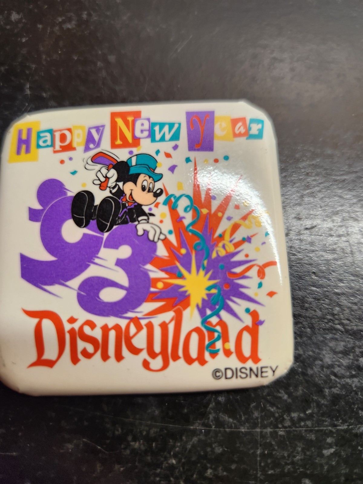 VTG Walt Disney 1993 Disneyland Happy New Year Button