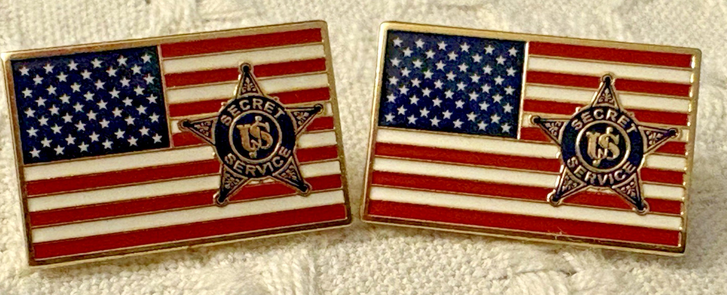 US SECRET SERVICE PINS - US FLAG WITH VINTAGE USSS STAR / LOT OF TWO