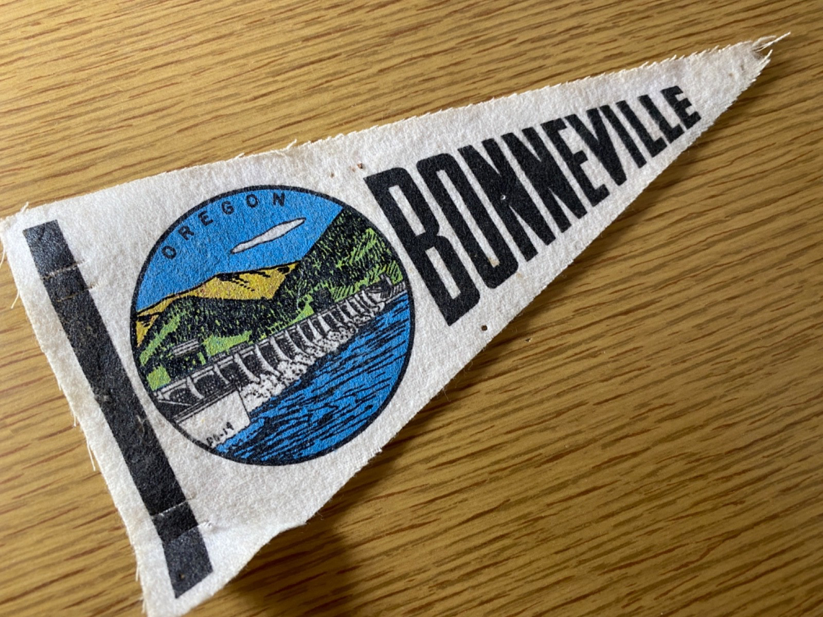 1980s BONNEVILLE DAM vintage 4